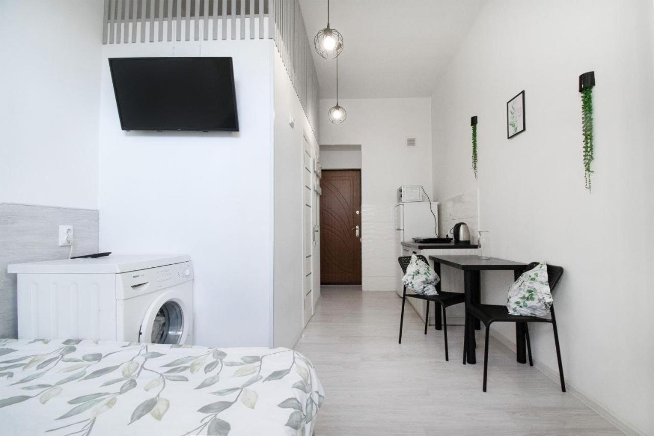 Apartaments For You Lviv Bagian luar foto